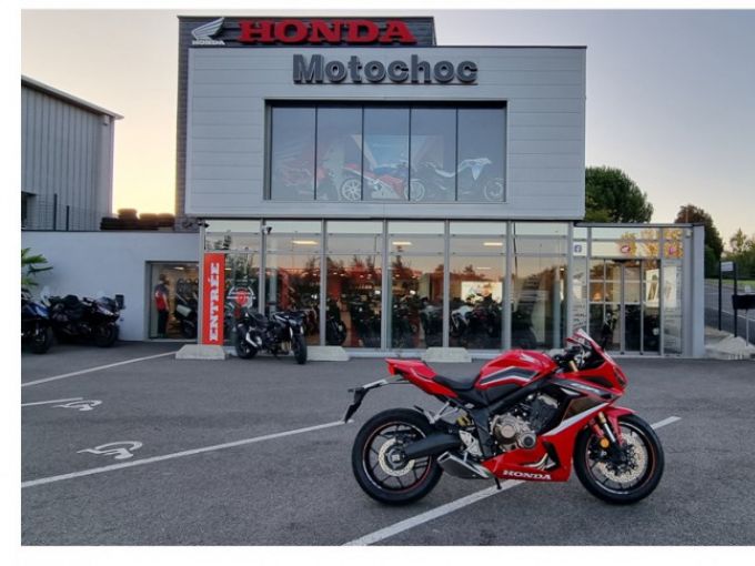 HONDA CBR650R 4
