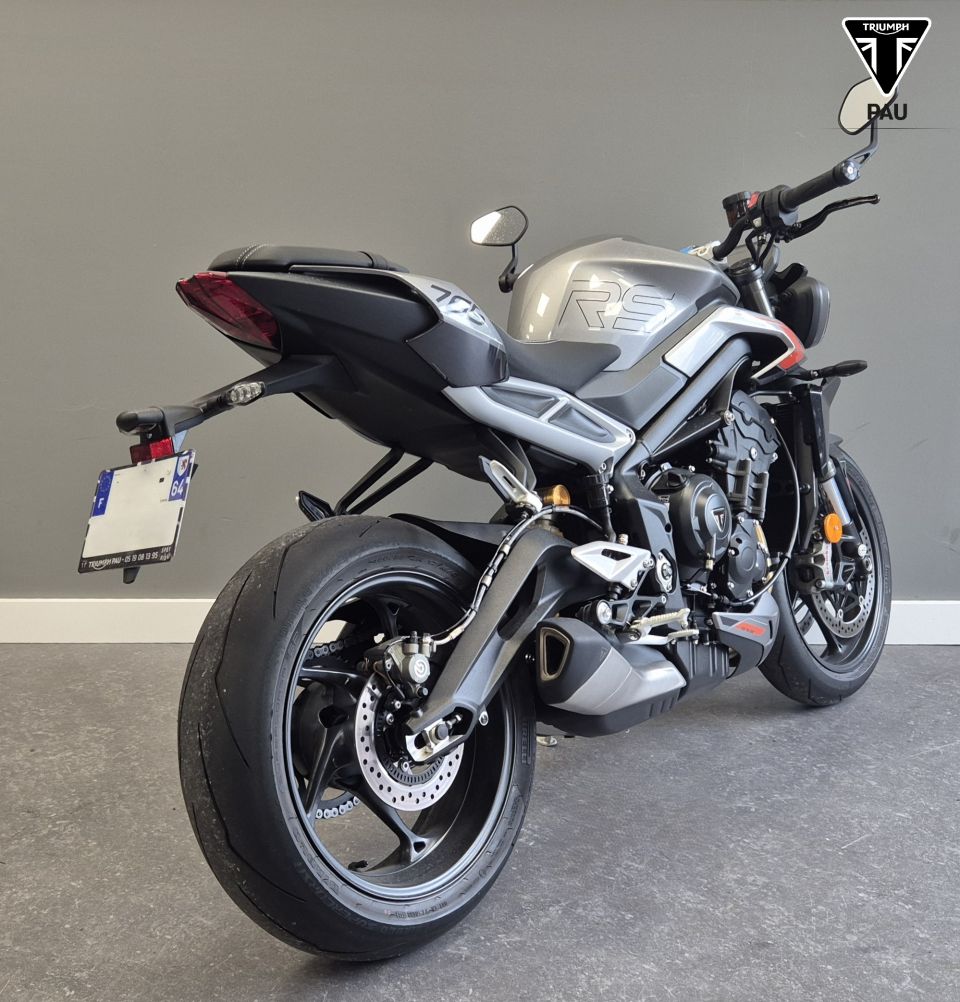 TRIUMPH STREET TRIPLE 765 RS 4