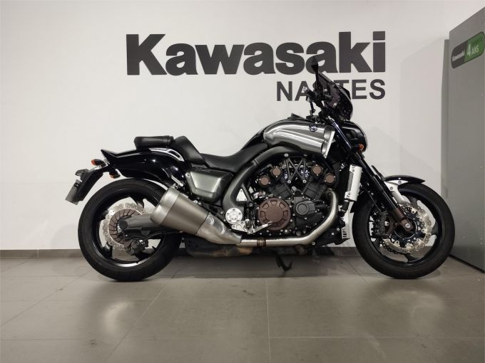 YAMAHA V MAX 4