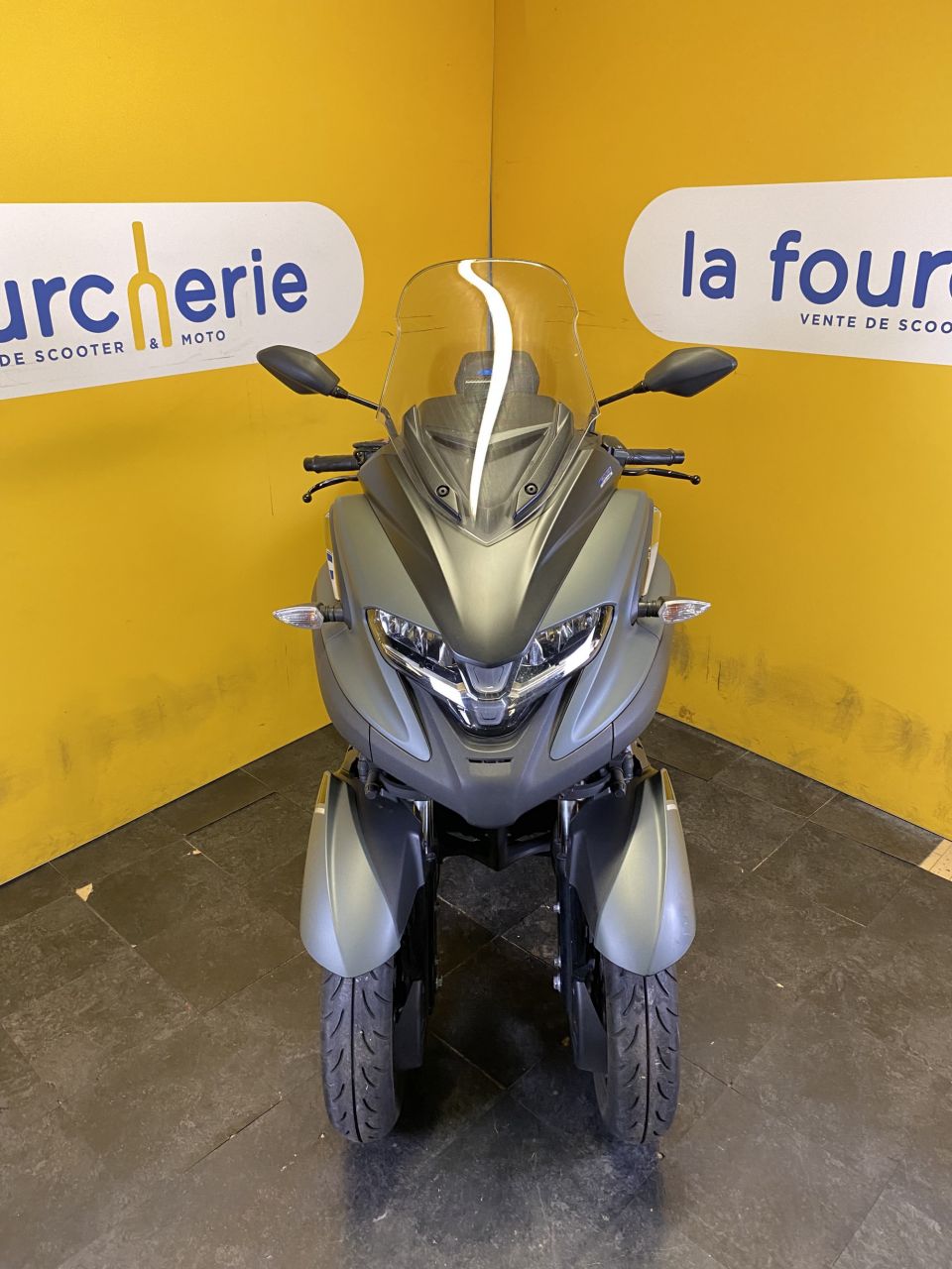 YAMAHA TRICITY 300 4