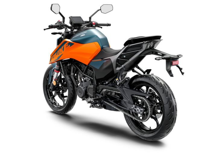 KTM 125 DUKE ABS 4