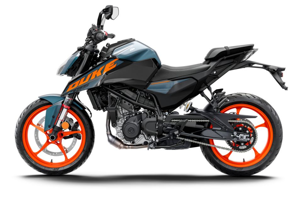 KTM 125 DUKE ABS 4
