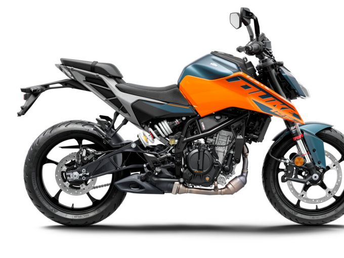 KTM 125 DUKE ABS 4