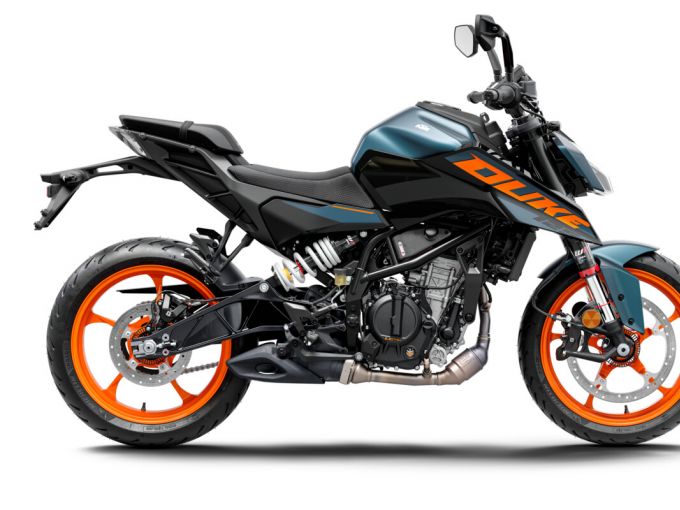 KTM 125 DUKE ABS 4