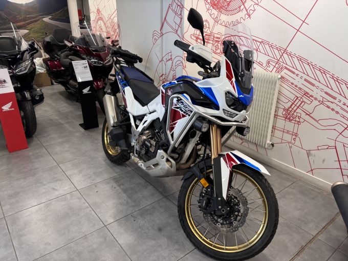 HONDA AFRICA TWIN CRF1000D DCT 4