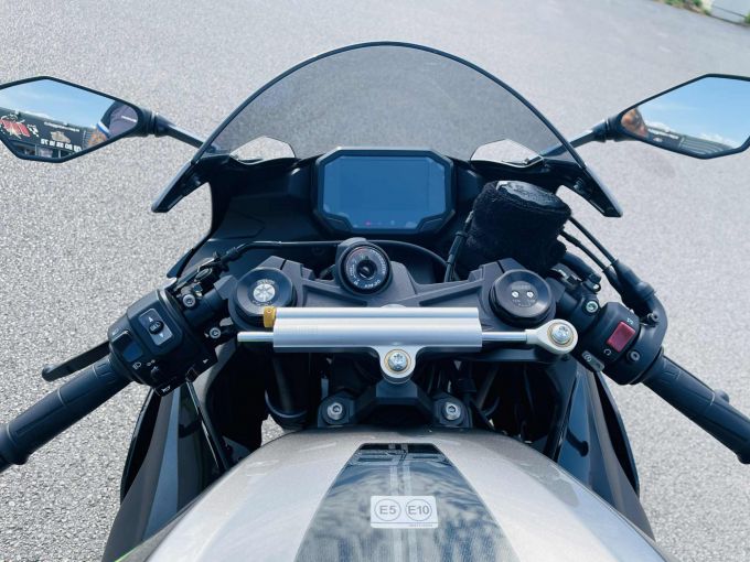 KAWASAKI ZX-6RR 4