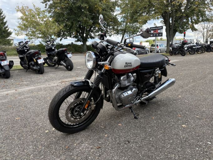 ROYAL ENFIELD TWIN INTERCEPTOR 650 4