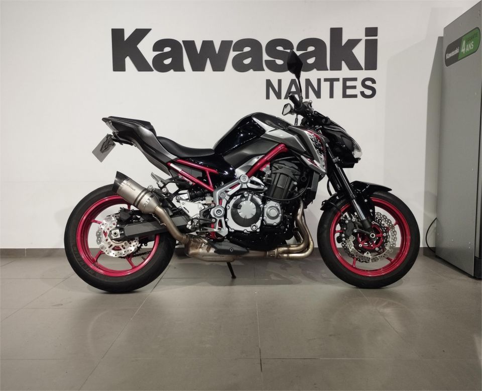 KAWASAKI Z900 4
