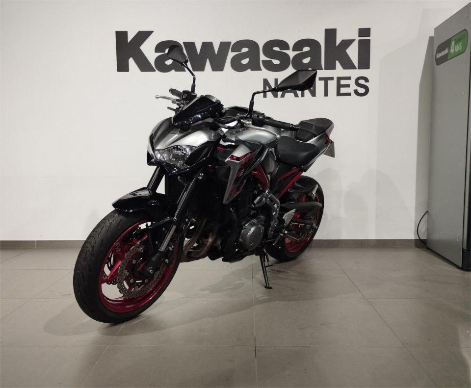 KAWASAKI Z900 4