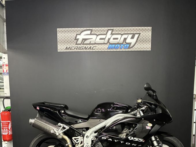 TRIUMPH DAYTONA 955 4
