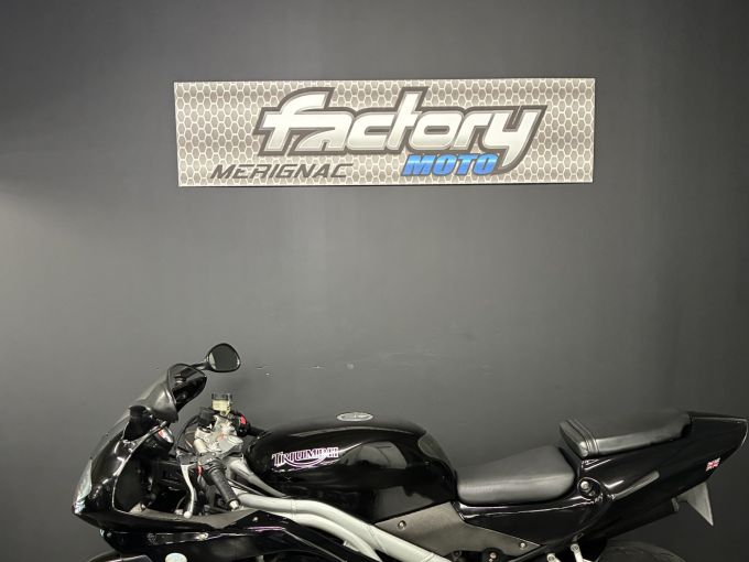 TRIUMPH DAYTONA 955 4