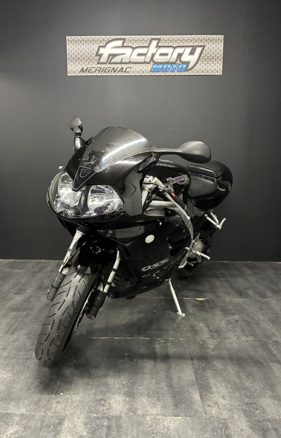 TRIUMPH DAYTONA 955 4