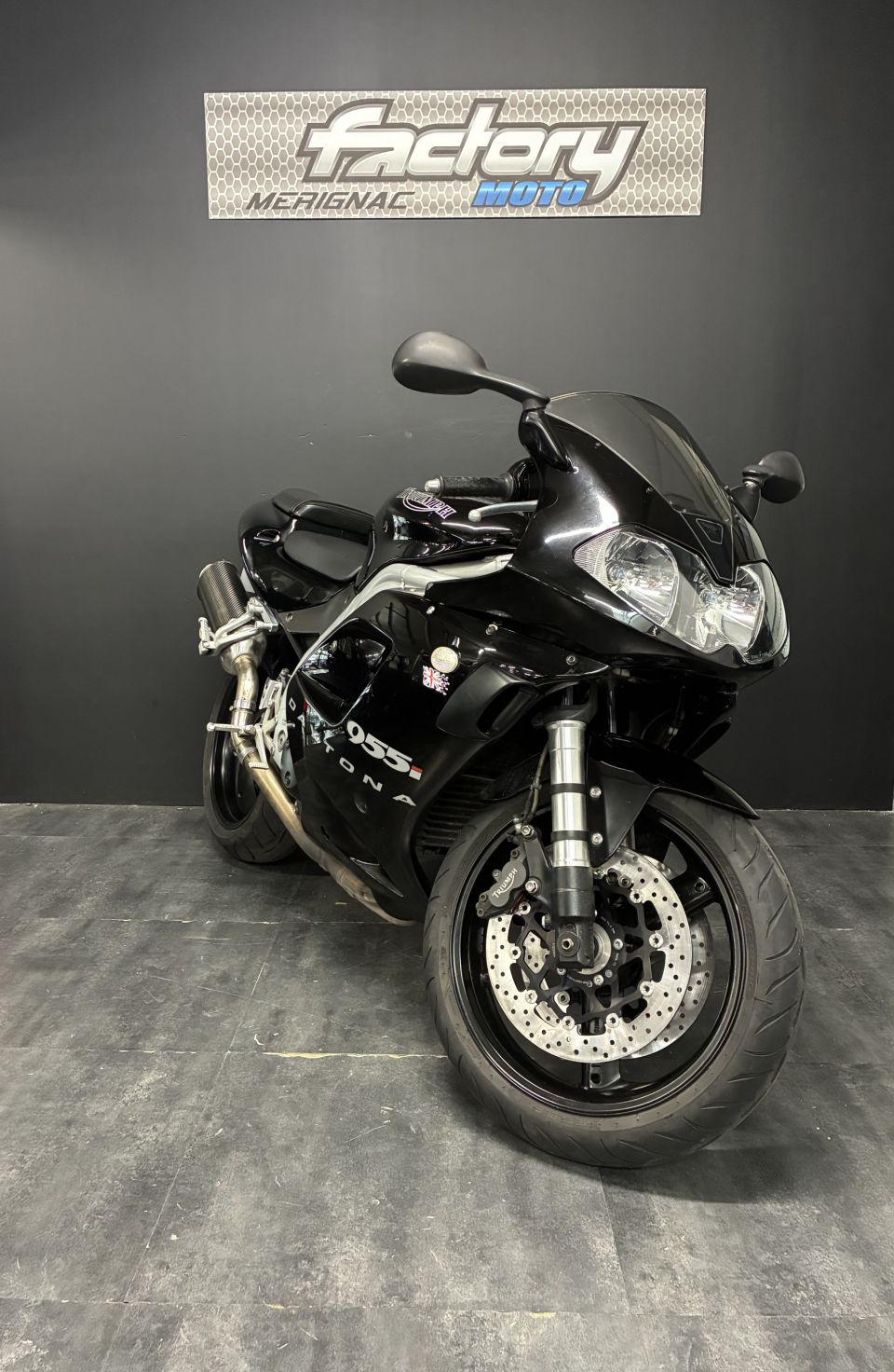 TRIUMPH DAYTONA 955 4