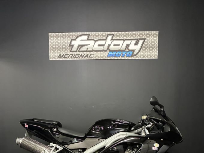 TRIUMPH DAYTONA 955 4