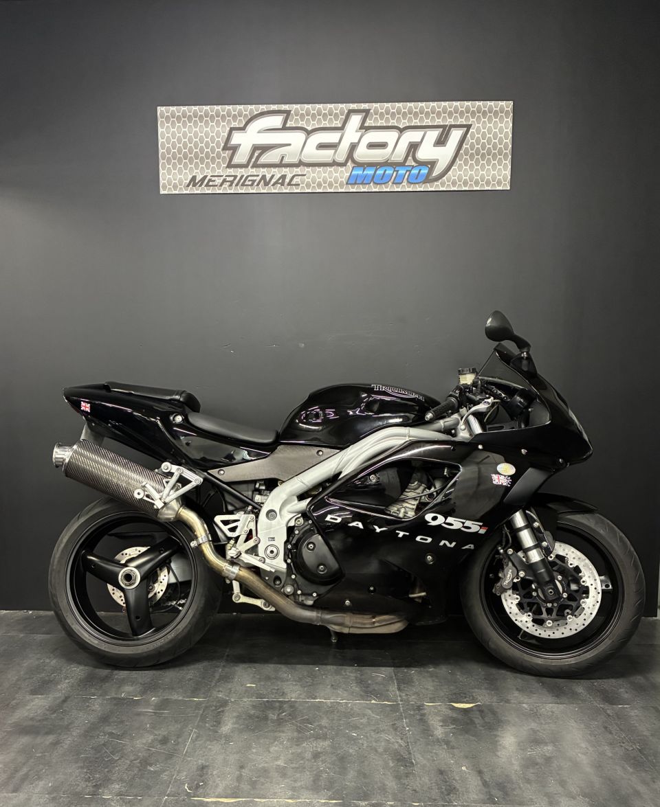 TRIUMPH DAYTONA 955 4