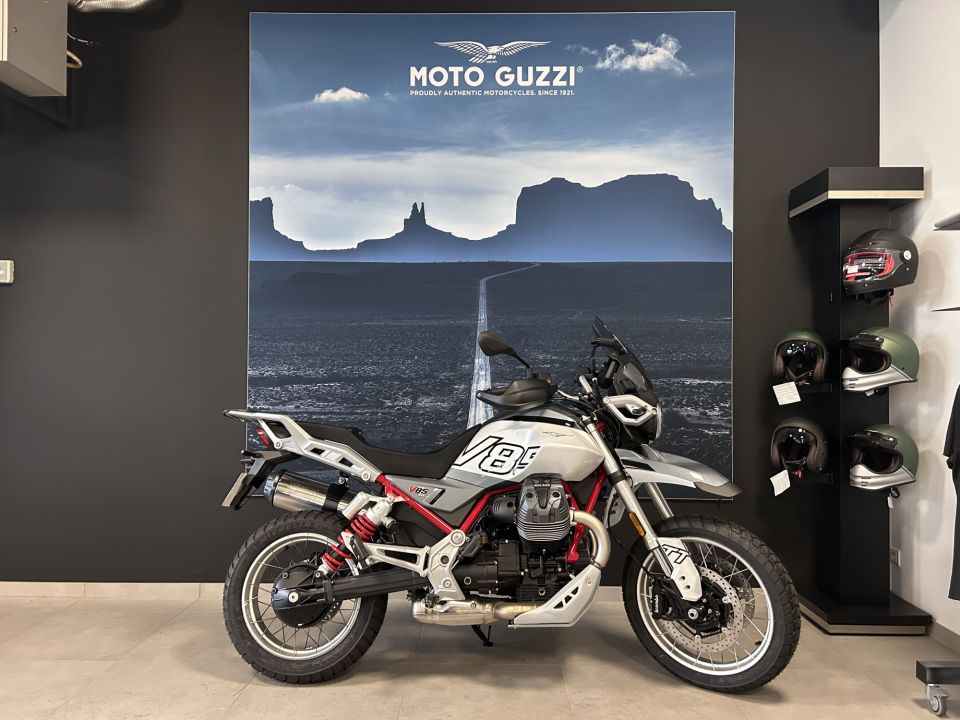 MOTO GUZZI V85 TT 850 4