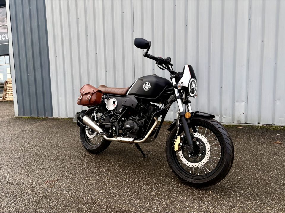 UMC SCRAMBLER X CAFE 125 4