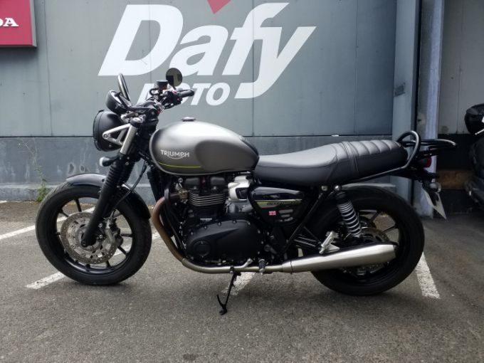 TRIUMPH SPEED TWIN 900 4