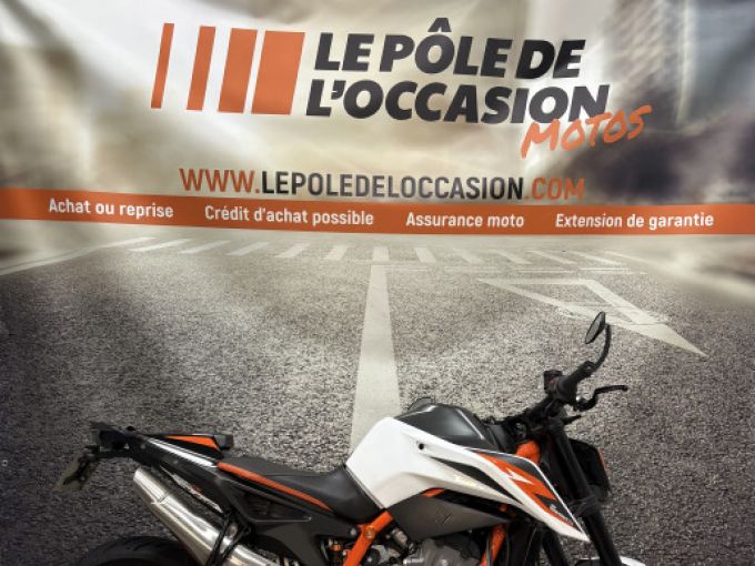 KTM 890 DUKE R 4
