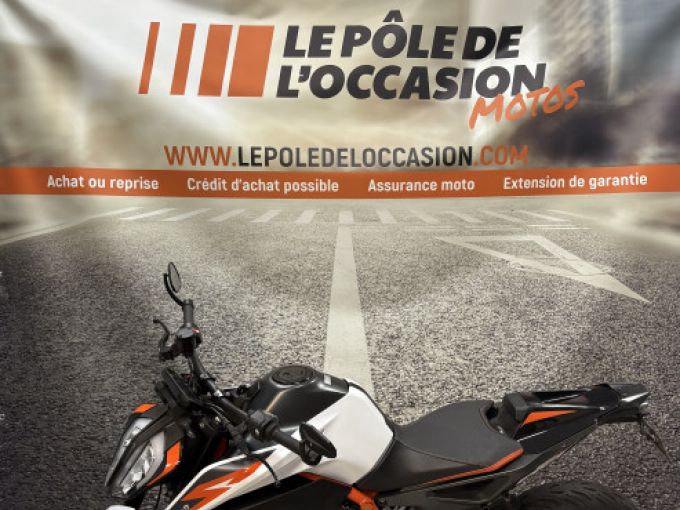 KTM 890 DUKE R 4