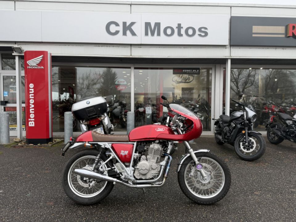 MASH TT40 CAFE RACER 400 4