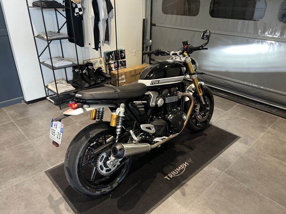 TRIUMPH SPEED TWIN 1200 4