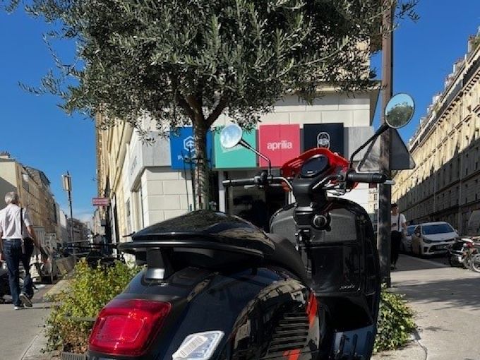 VESPA GTV 300 4