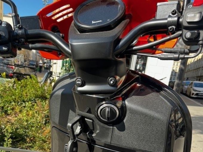 VESPA GTV 300 4