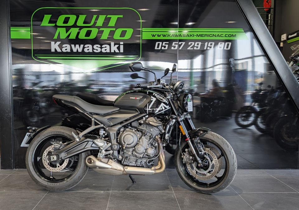 TRIUMPH TRIDENT 660 4