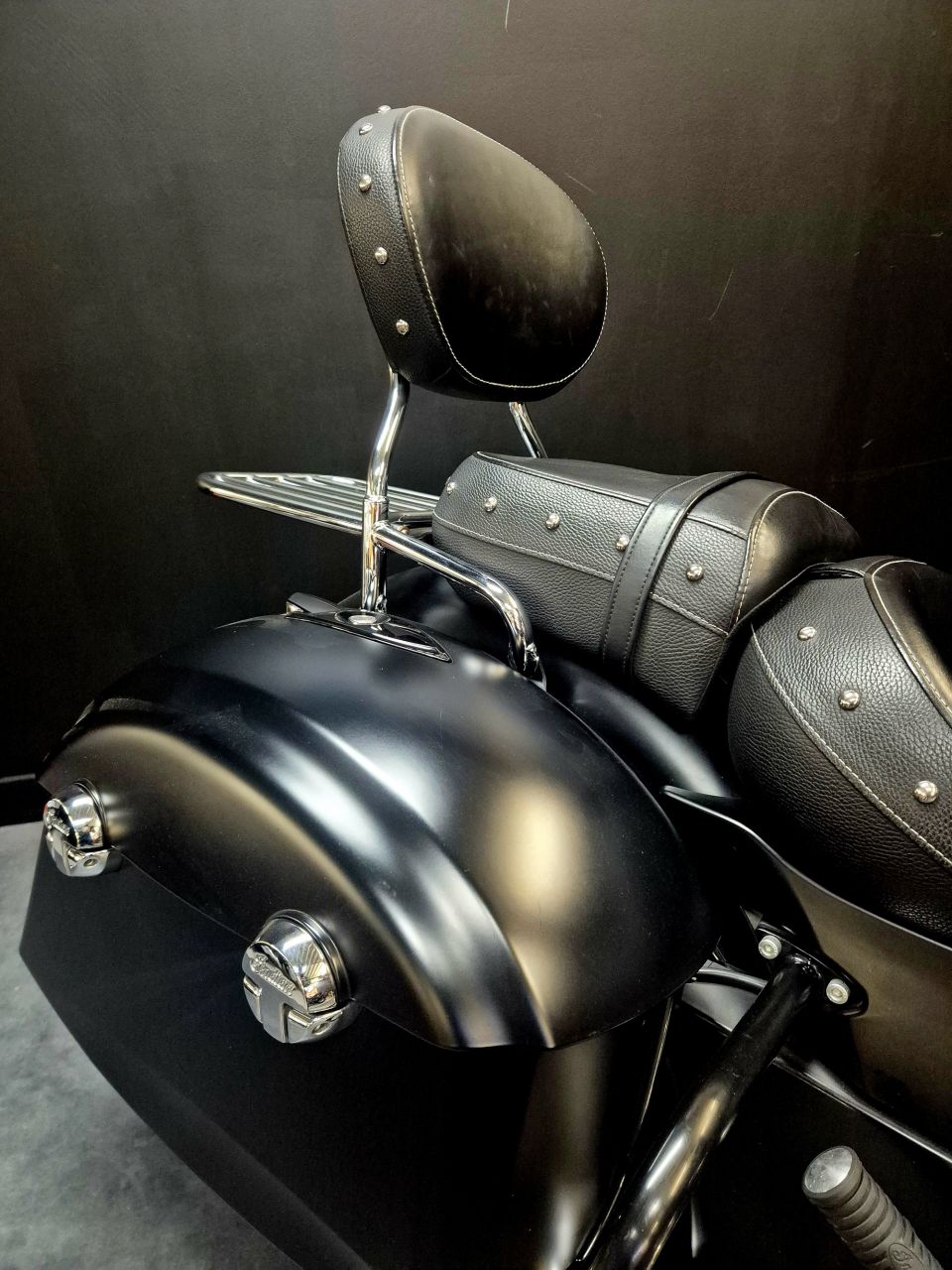 INDIAN SPRINGFIELD DARK HORSE 1811 4