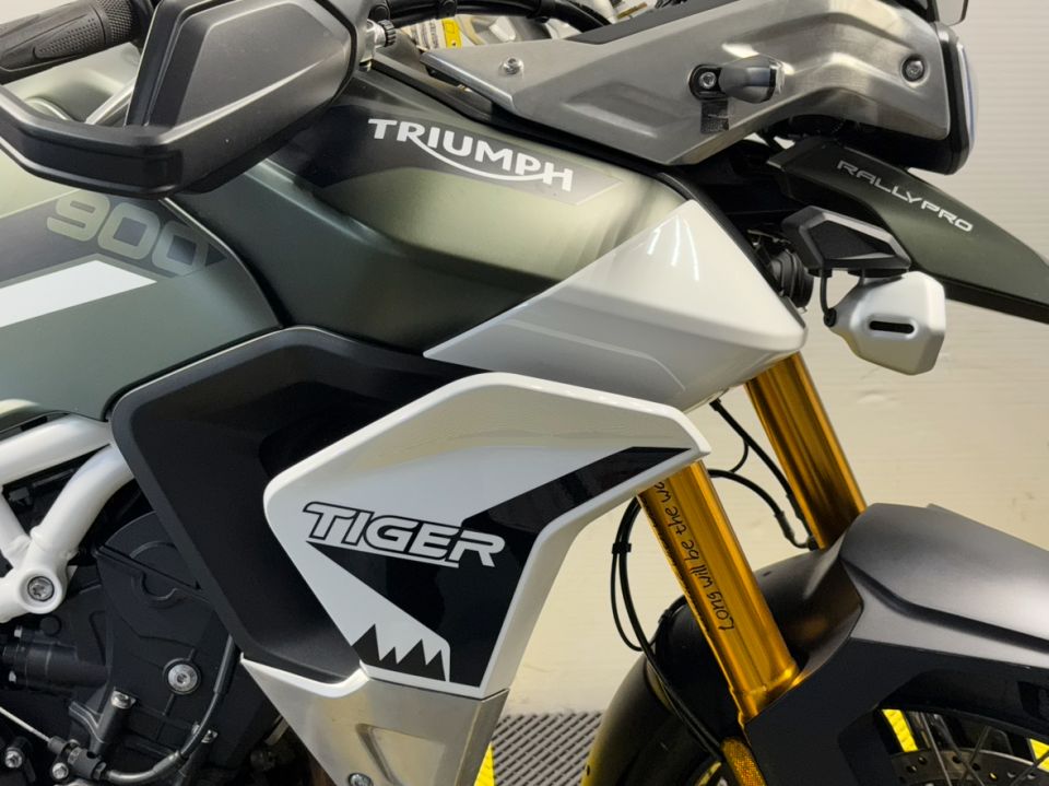 TRIUMPH TIGER 900 RALLY PRO 4