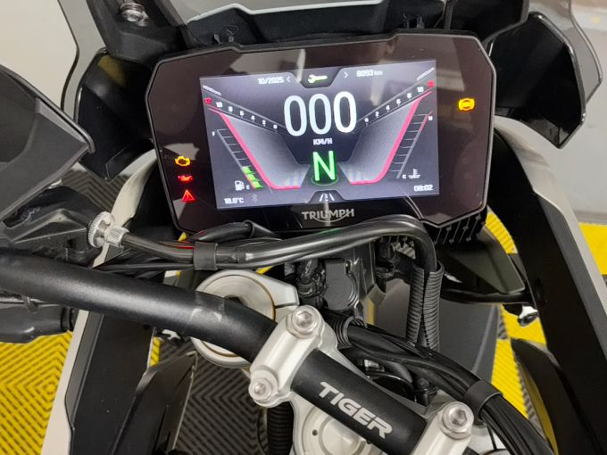 TRIUMPH TIGER 900 RALLY PRO 4