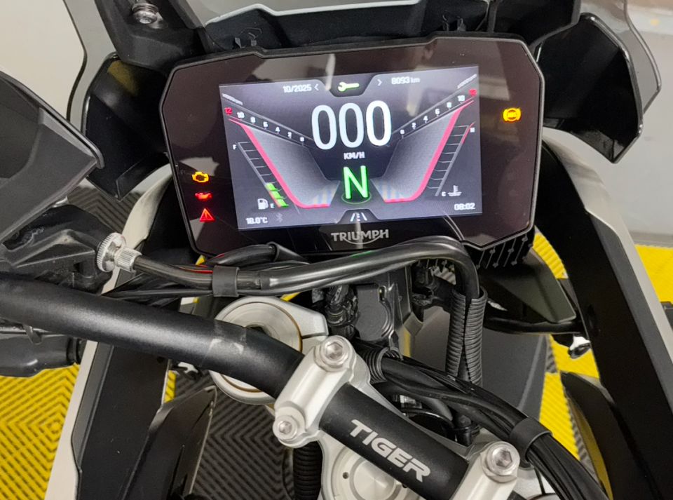 TRIUMPH TIGER 900 RALLY PRO 4