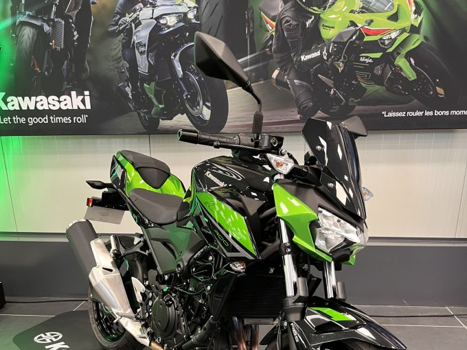 KAWASAKI Z400 4