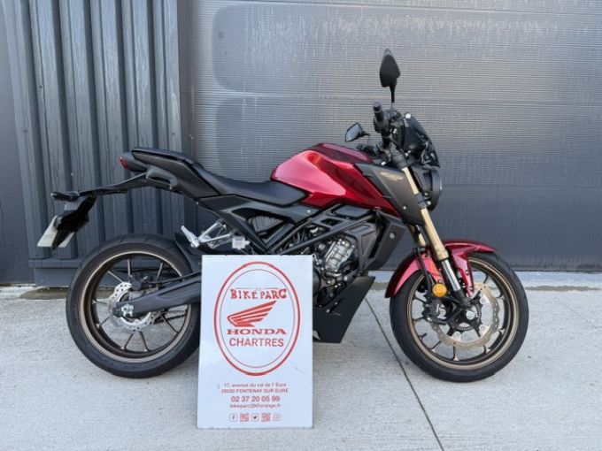 HONDA CB 125 R 4