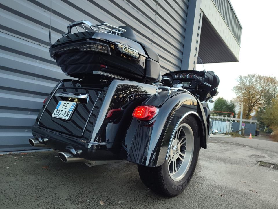 HARLEY-DAVIDSON TRIKE TRI GLIDE 1868 ULTRA 4