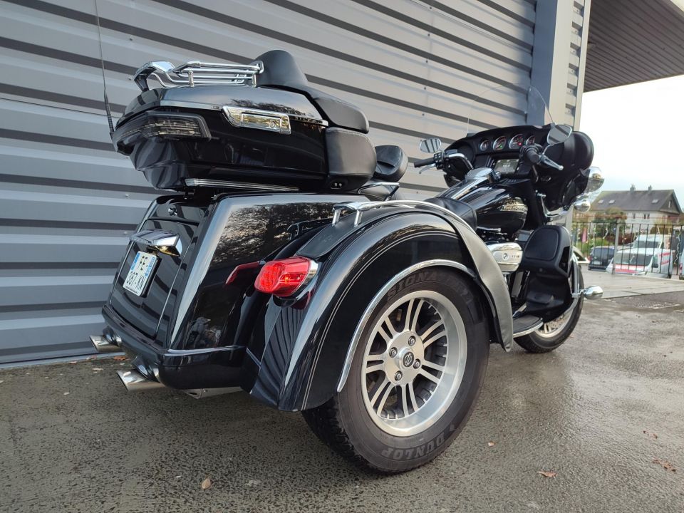 HARLEY-DAVIDSON TRIKE TRI GLIDE 1868 ULTRA 4