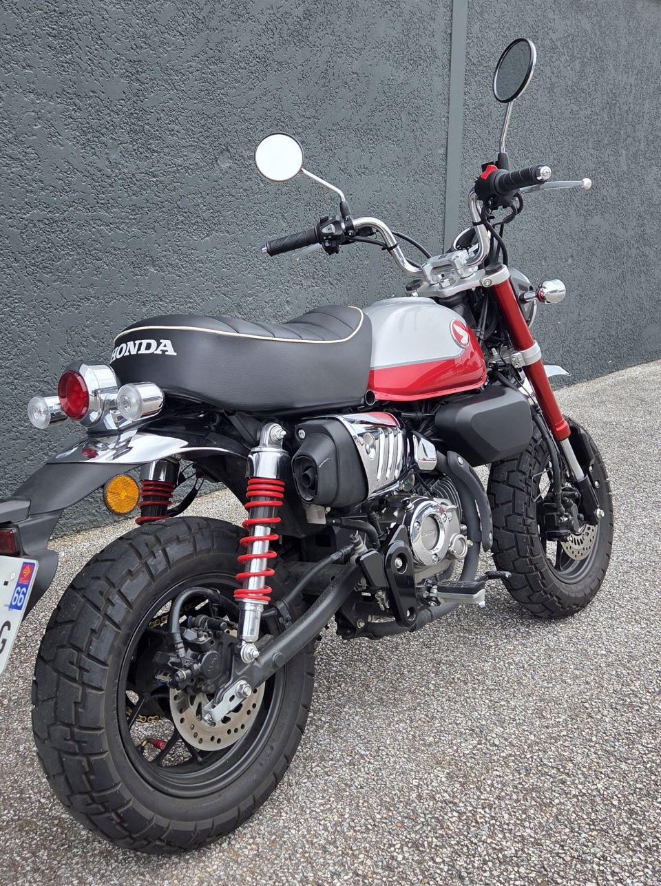 HONDA Z125 MONKEY 4