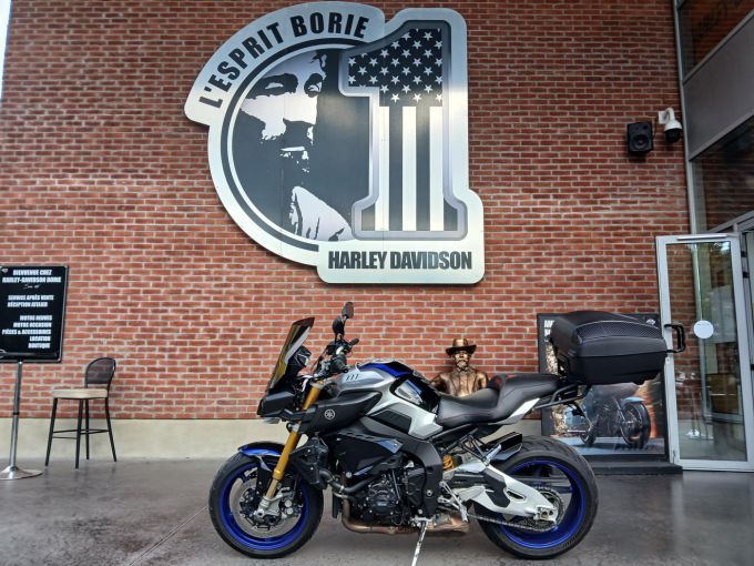 YAMAHA MT-10 SP 4