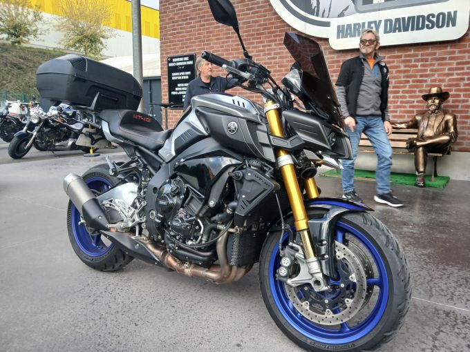 YAMAHA MT-10 SP 4