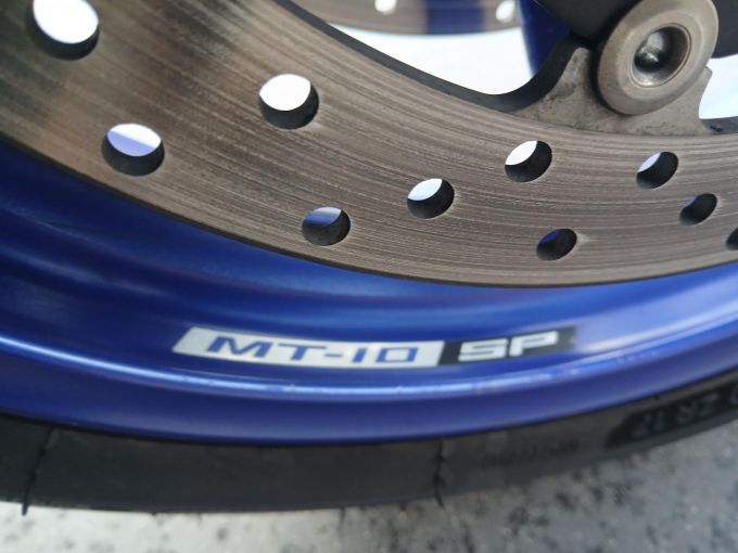 YAMAHA MT-10 SP 4