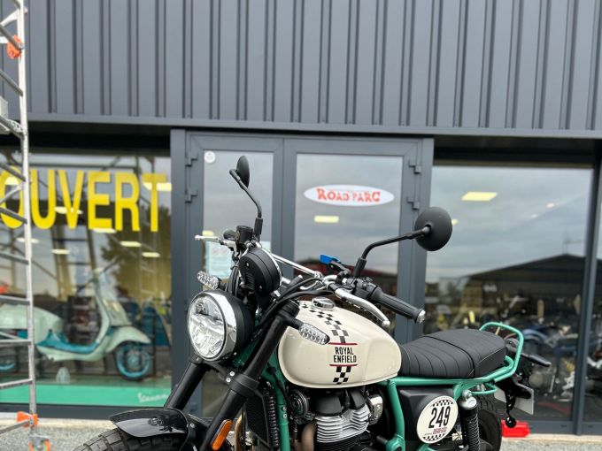 ROYAL ENFIELD BEAR650 4