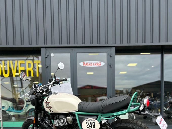 ROYAL ENFIELD BEAR650 4