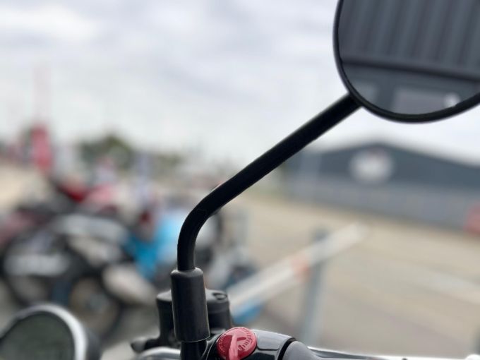 ROYAL ENFIELD BEAR650 4