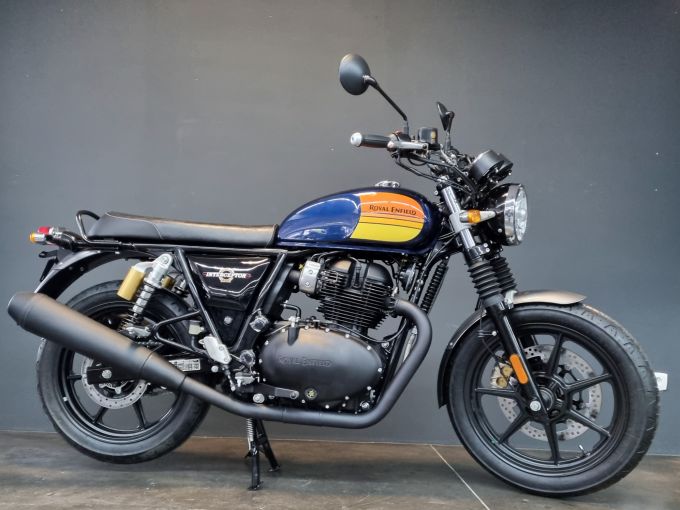 ROYAL ENFIELD INTERCEPTOR 4