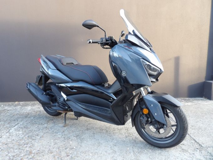 YAMAHA XMAX 125 TECH MAX 4