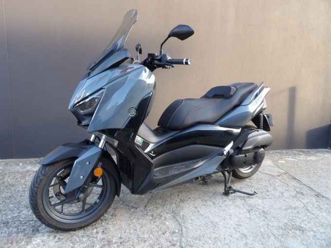 YAMAHA XMAX 125 TECH MAX 4