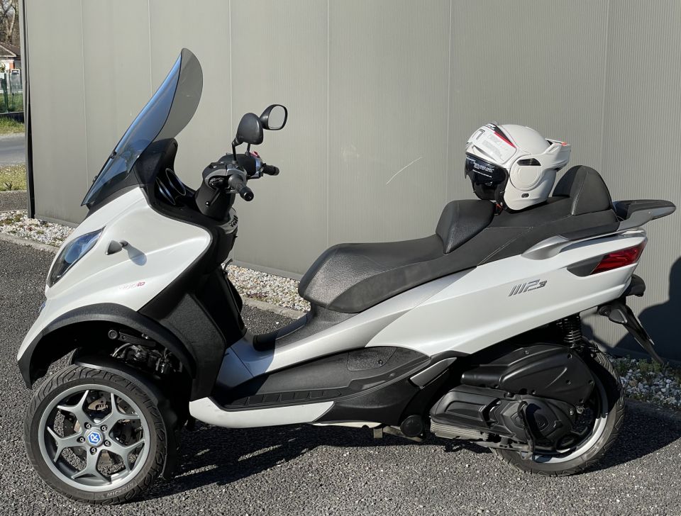 PIAGGIO MP3 300 LT ABS 4