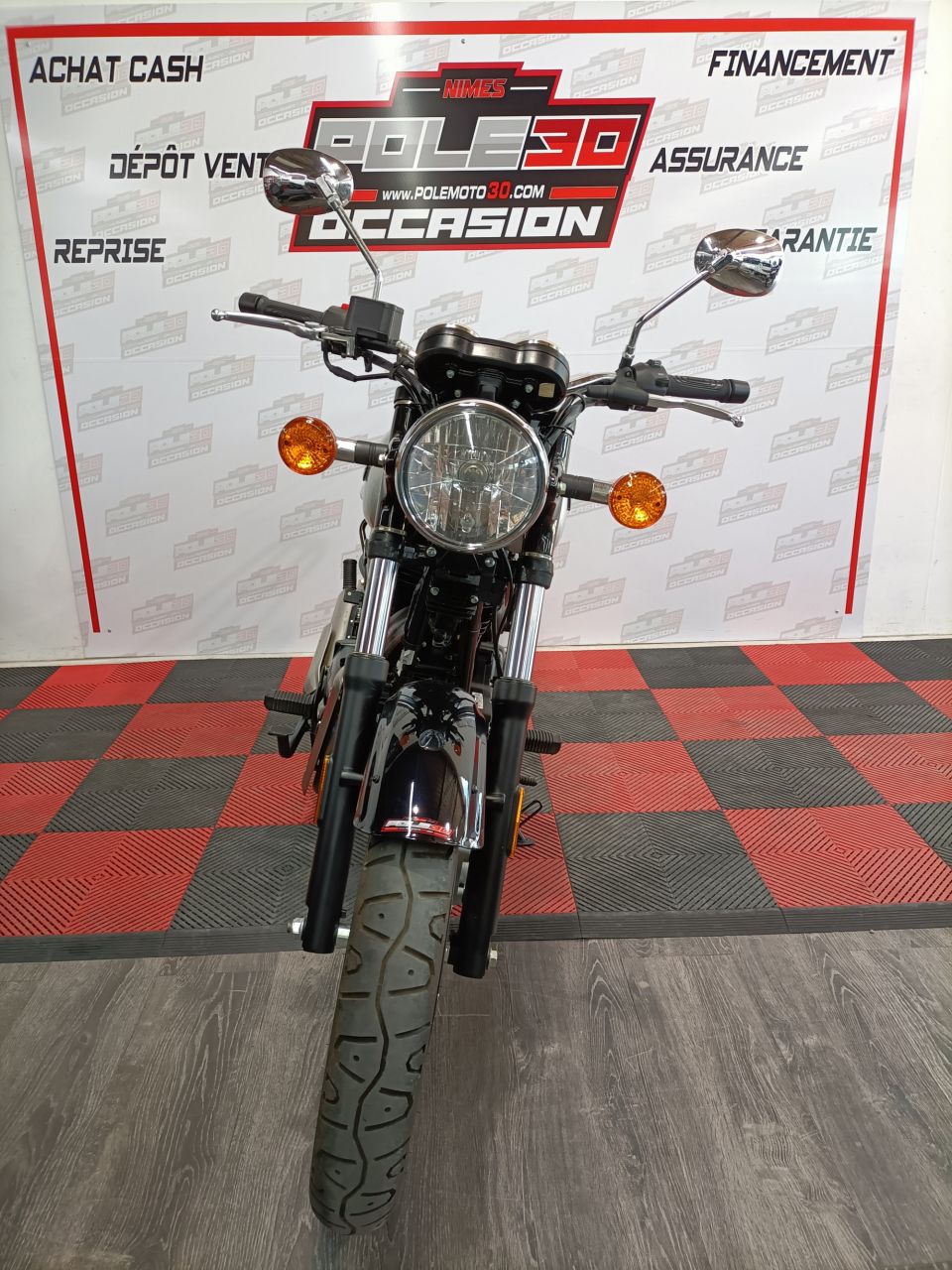 BENELLI IMPERIAL 400 4