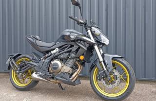 QJ MOTOR SRK 400 - 2023